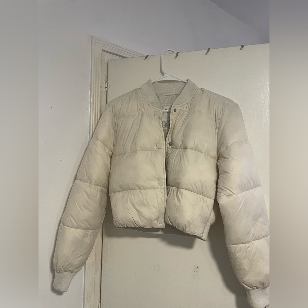 XXS Abercrombie & Fitch crop bomber jacket beige